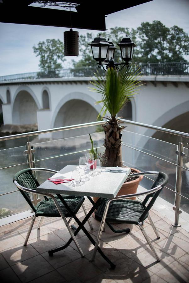 Hôtel restaurant Mon Auberge Lunel  Exterior foto